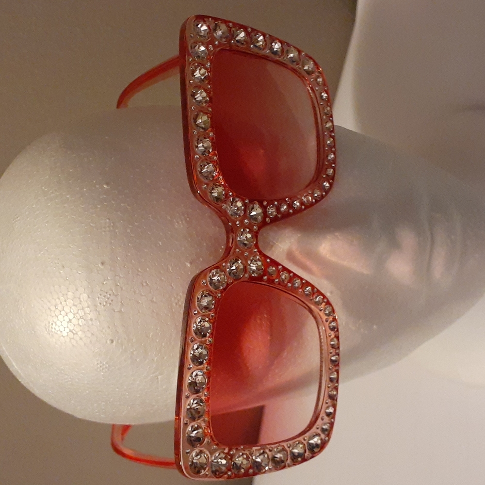 Light Rose Chic Square Sunglasses With Clear Rhinestone & soft black storage bag